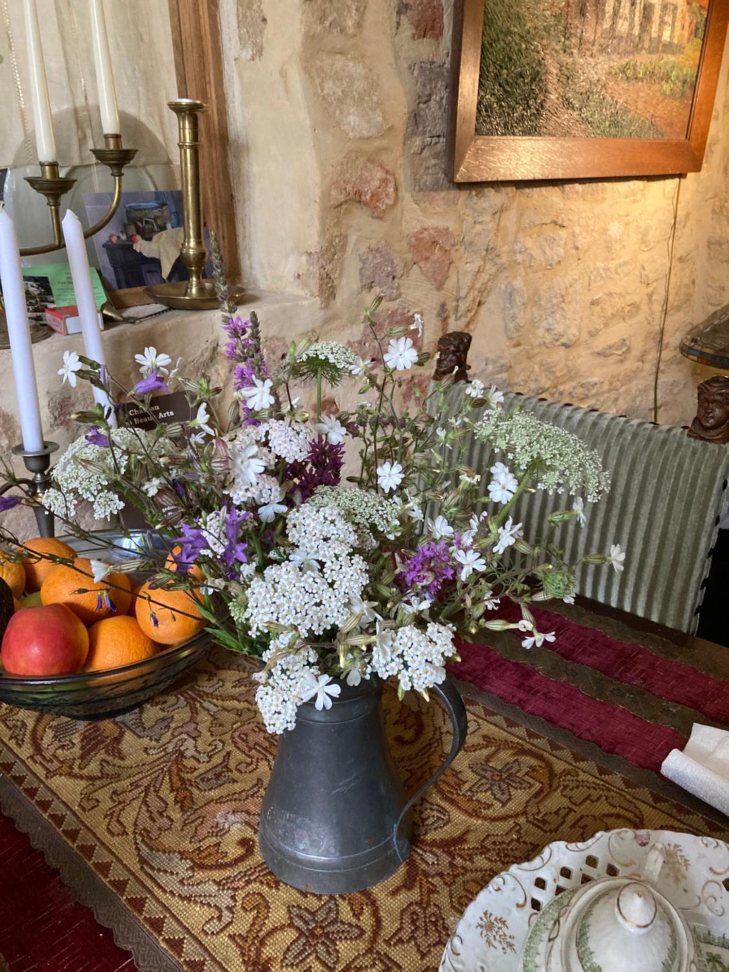 Maison Les Beaux Arts Mouzay  ภายนอก รูปภาพ