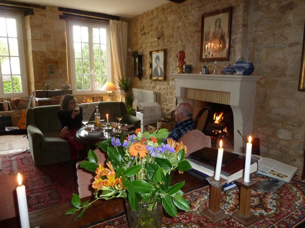 Maison Les Beaux Arts Mouzay  ภายนอก รูปภาพ