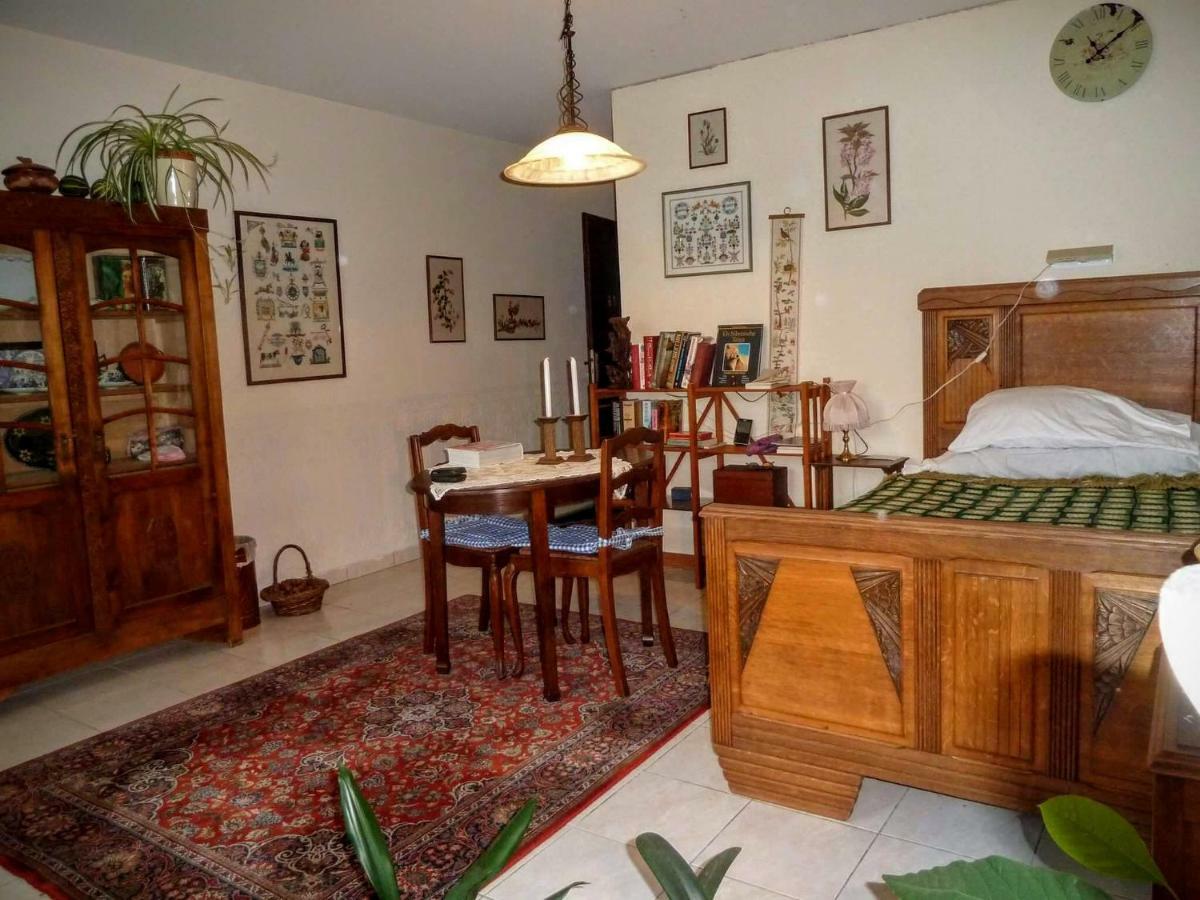 Maison Les Beaux Arts Mouzay  ภายนอก รูปภาพ